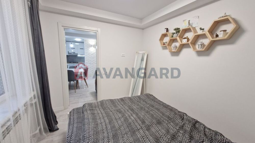 Продам трикімнатну квартиру Козача 39