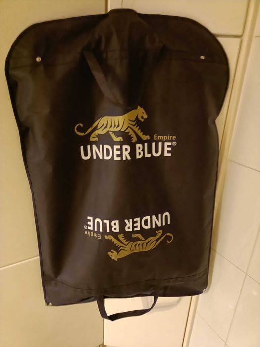 Fato de homem . Under blue