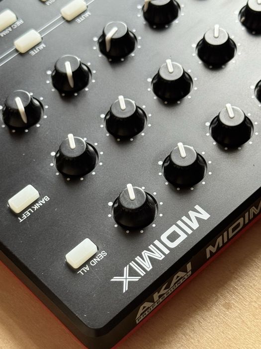 Akai Midimix kontroler midi mikser ableton