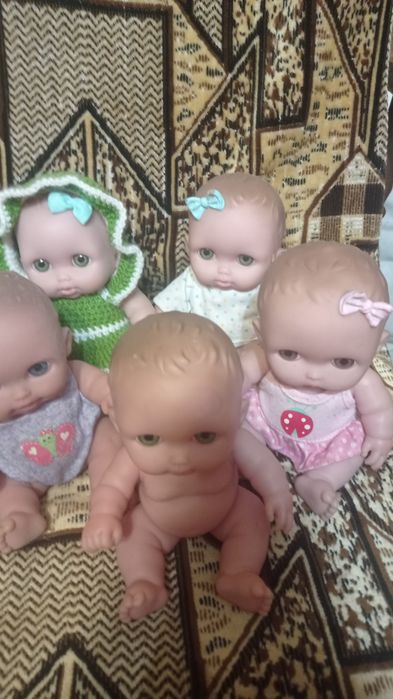 Пупсики і лялечки фірмові