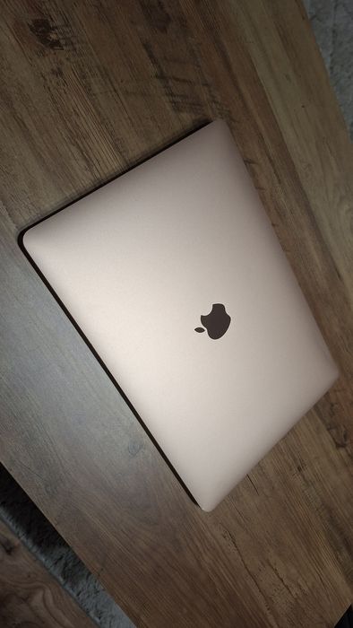 Macbook Air 2020 Intel 13 cali