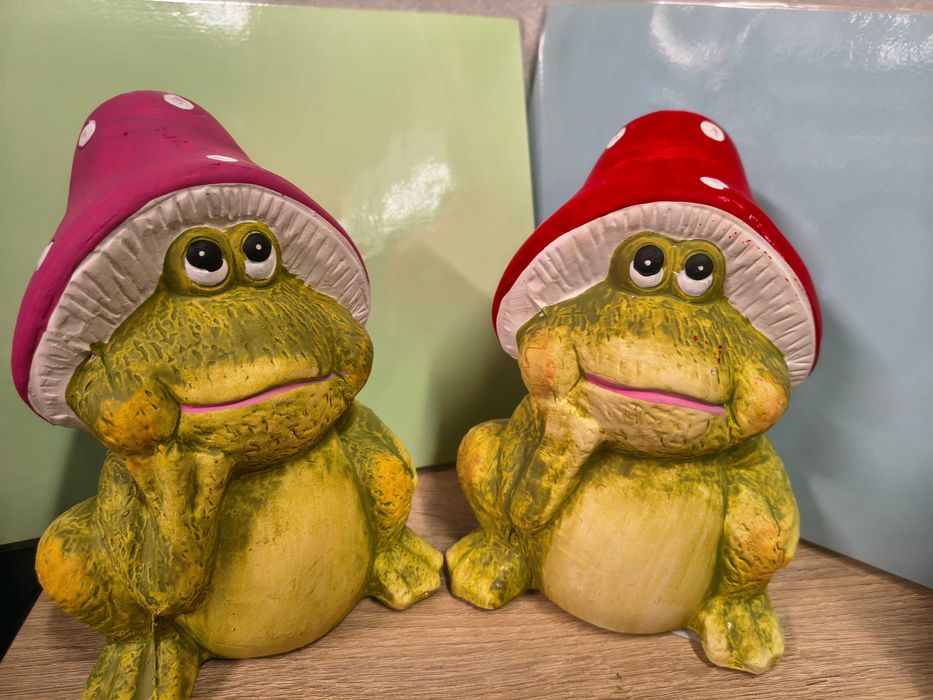 Dwie żaby ceramiczna figurka do domu i ogrodu idealna na lato
