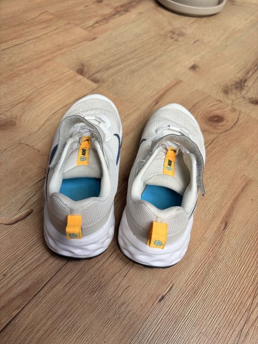 nike buty sportowe do biegania dla dzieci 33