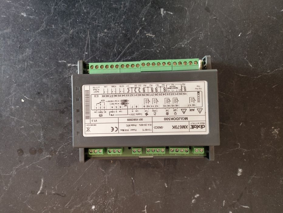 Controlador Dixell XM679K