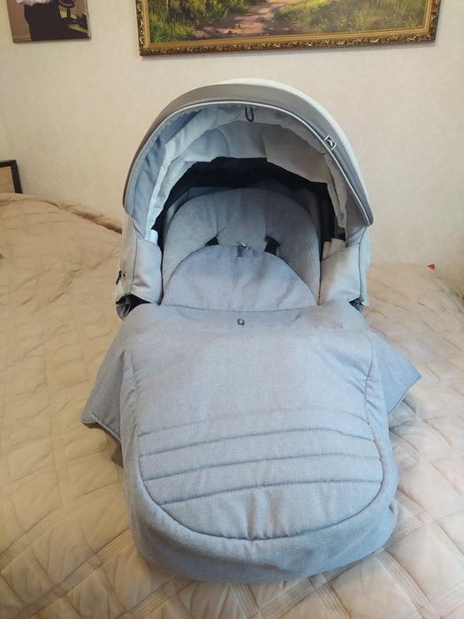 Продам коляску 2в1