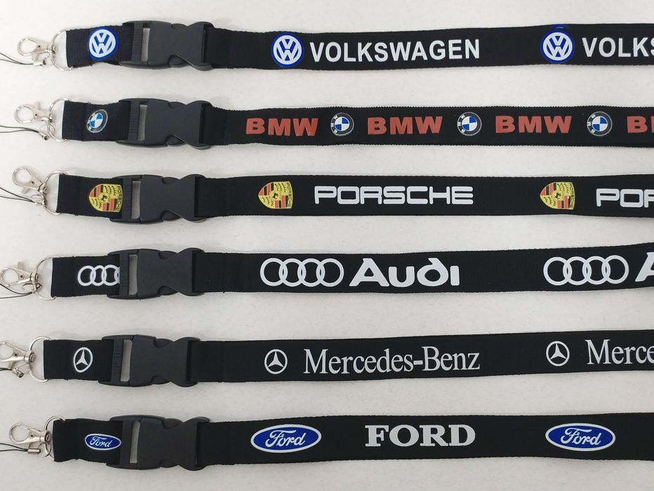 Шнурок на шею для ключей с карабином и логотипом разных моделей авто