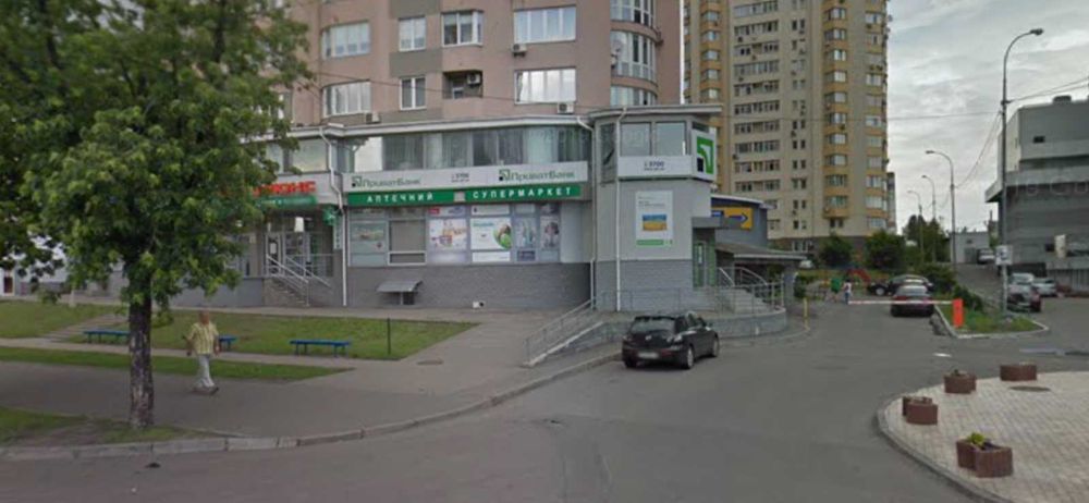 Магазин Киев 485квм метро Левобережная, Шептицкого 10 Супер Фасад