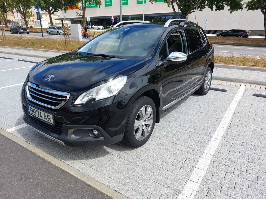 Peugeot 2008 1.2 VTi Allure | Teto Panorâmico | Estimado & Revisão em Dia