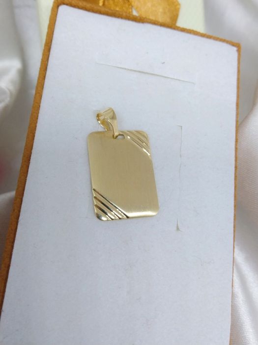 Piękny złoty wisiorek blaszka, złoto matowe próby 585