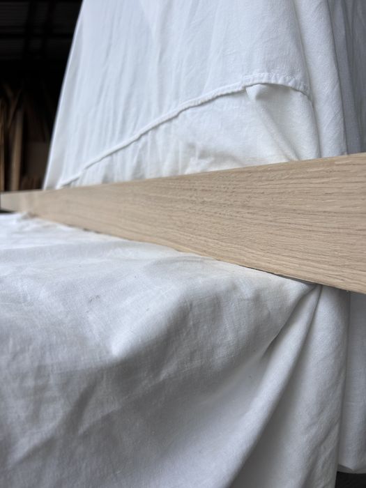 Плінтус дуб шпонований