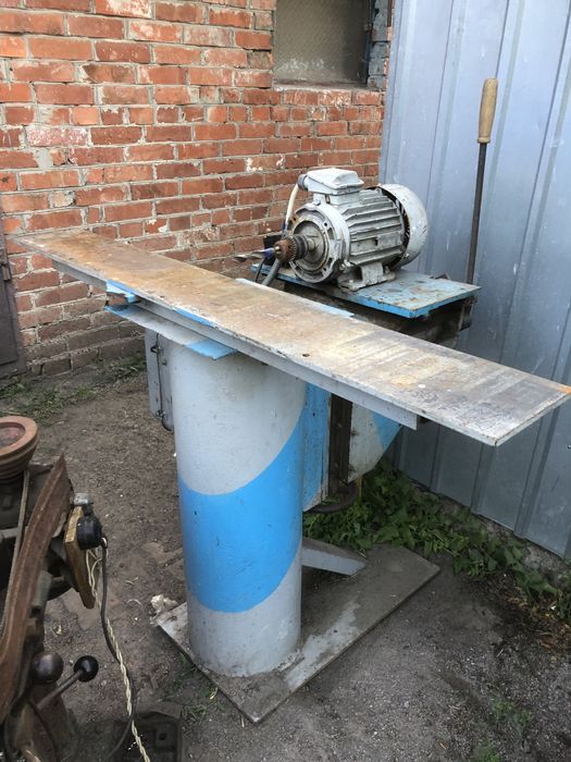 Деревообрабатывающий станок долбежный