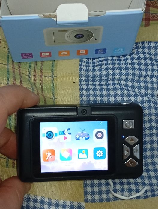 Children's Digital Camera, Brand New in Box with Accessories64354162113409122