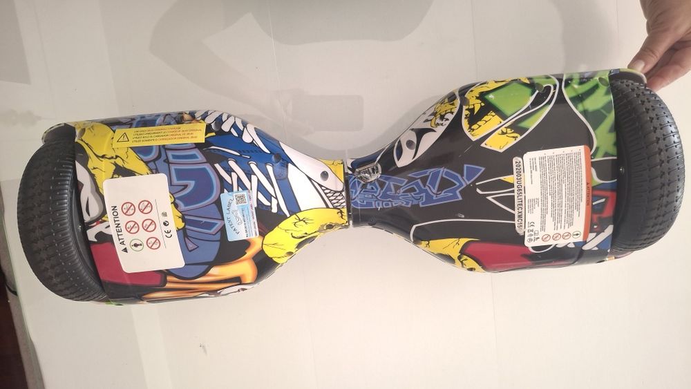Hoverboard graffiti  com carregador