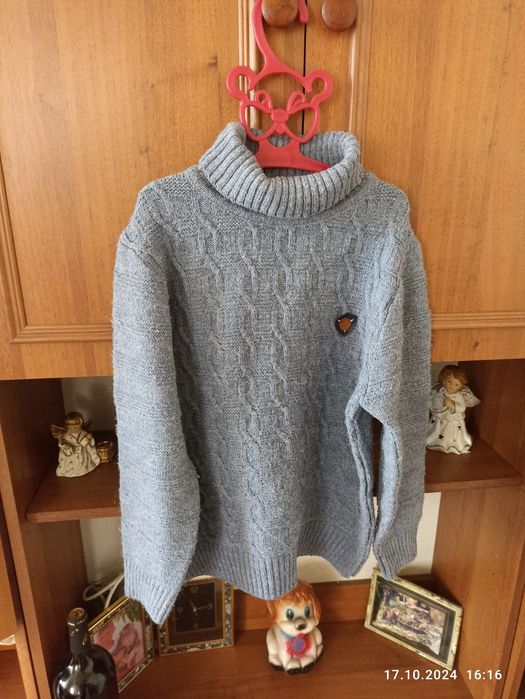 Кофта під шийку в гарному н