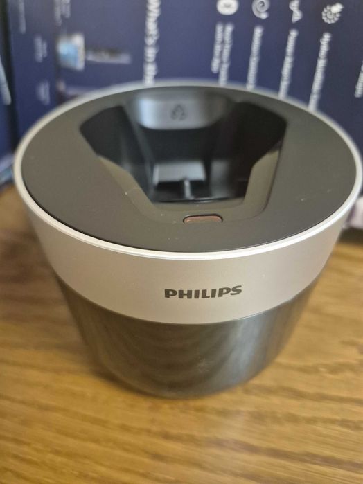 Станція швидкого очищення до електробритв Philips серії i9000 та баготьх інших сумісних серій