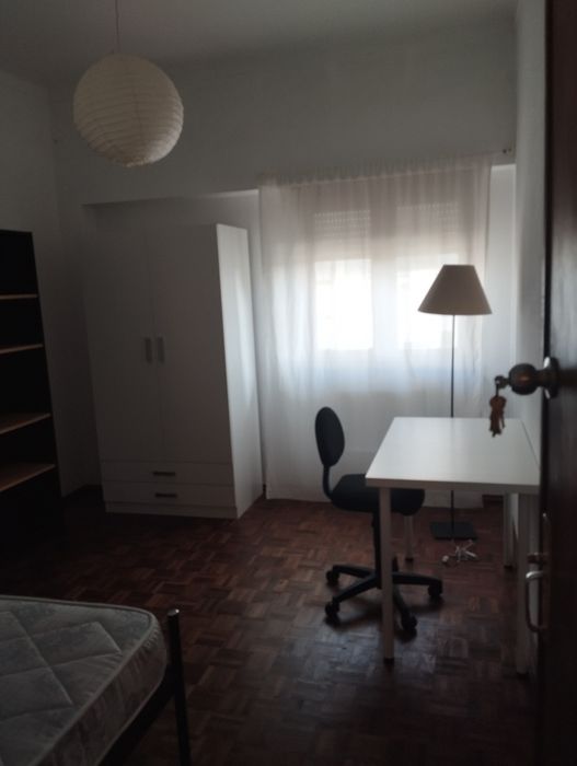 Quarto para estudante em Leiria