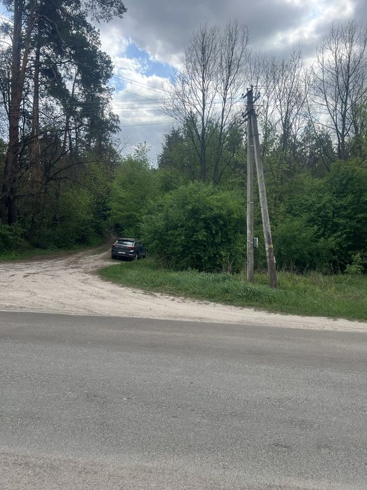 Жорнівка продаж пів будинку 4 кімнати Газ/Камін з виходом в Ліс