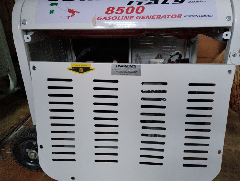 Генератор бензиновий 2.5