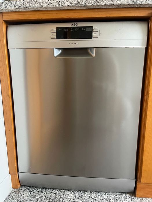 Maquina de lavar loiça AEG