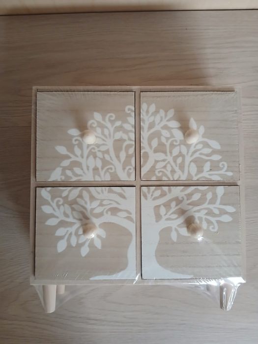 Porta-jooas/armário arrumação