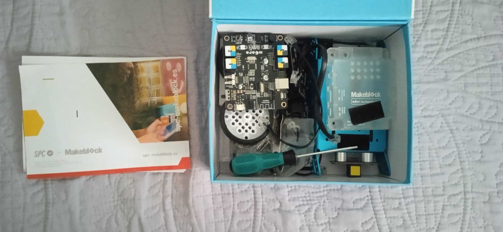 Robô MakeBlock para Crianças