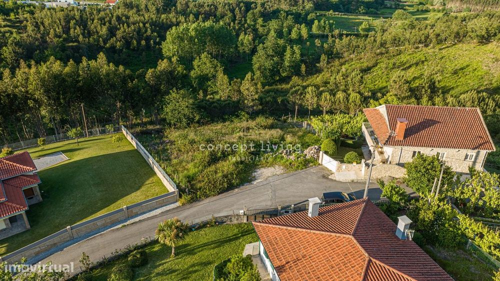 Lote de Terreno  Venda em Serzedelo,Póvoa de Lanhoso