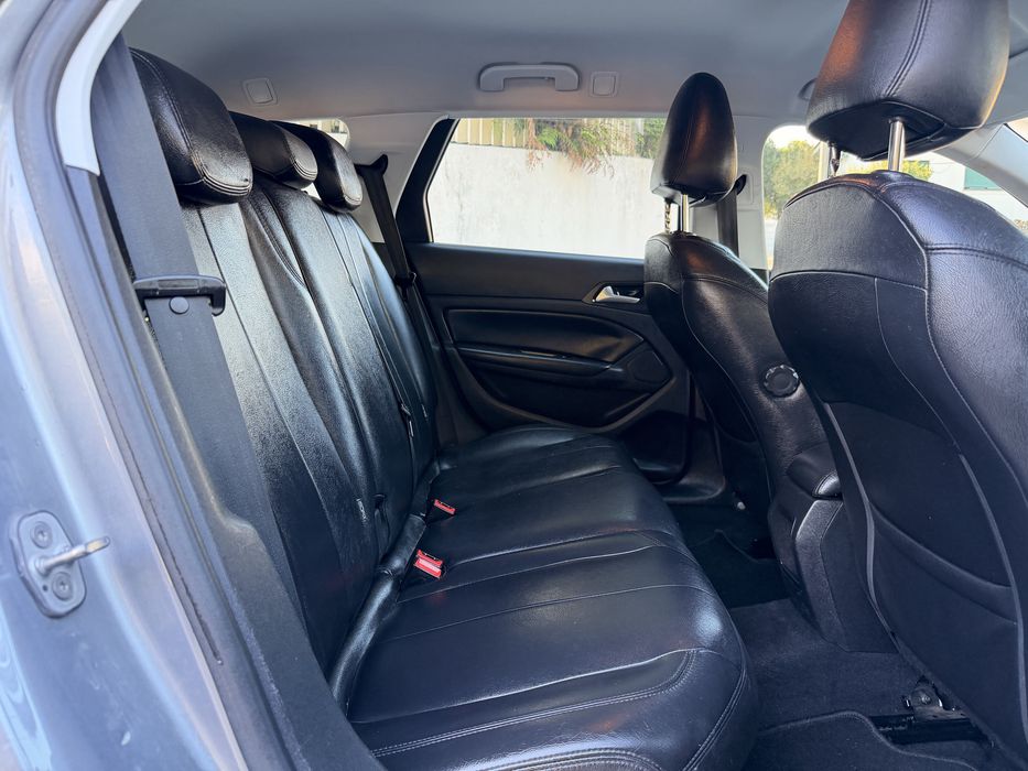 Peugeot 308 SW 1.6HDI 2015 full extras impecável