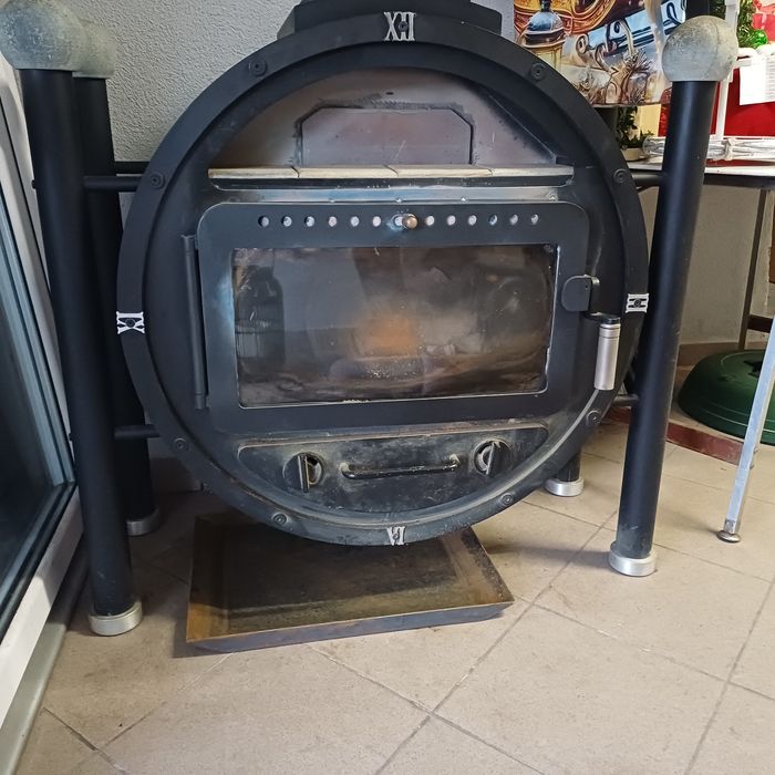 Piec wolnostojacy Zegar szamot