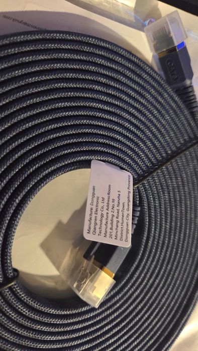 Wysokiej jakości kabel płaski ETH ethernet Cat 8  25Gbps nowy długość 5m.