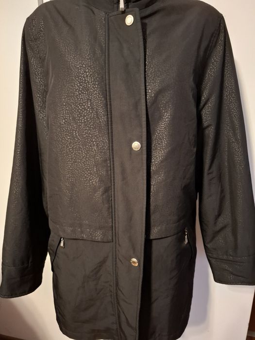 Czarna kurtka damska rozmiar. 46  (1014)