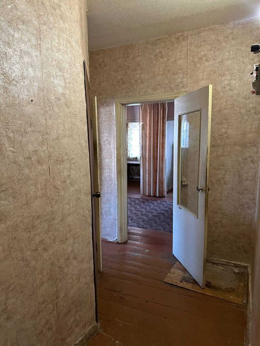 Продам 3-кімнатну квартиру в центрі Андрушівки