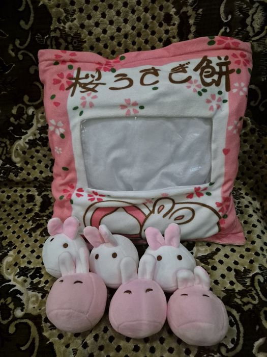 Подушка с игрушками