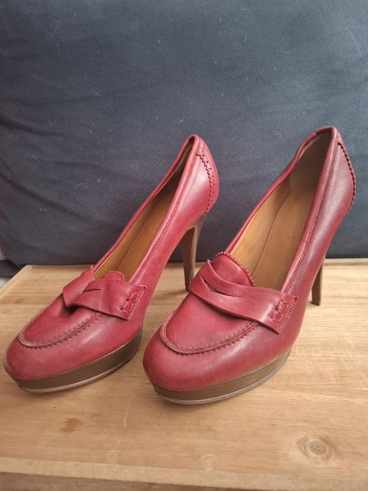 Pantofle skórzane na obcasie