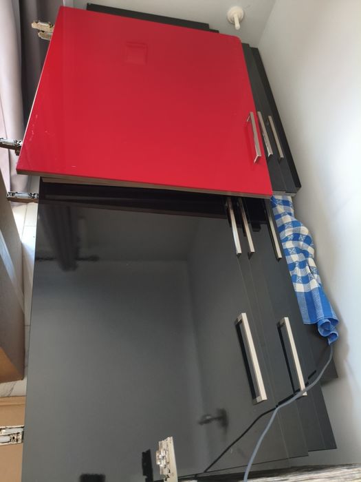 Vende-se portas de moveis de cozinha.