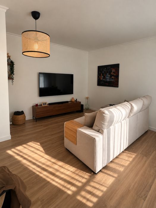 T3 Totalmente remodelado, garagem privatica e arrecadacao