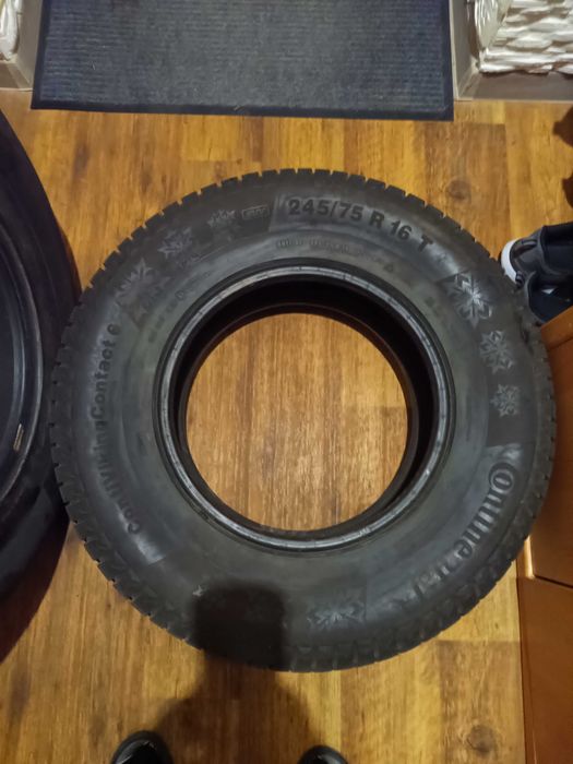 Шини зимові б/в 245/75 R16