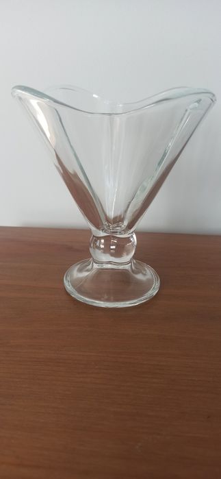 Pucharki szklane na lofy, desery 6 szt