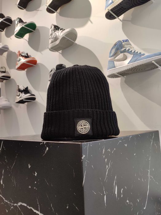Шапка Stone Island N10B5 Wool-Knit Beanie Hat Black SI0112-BK