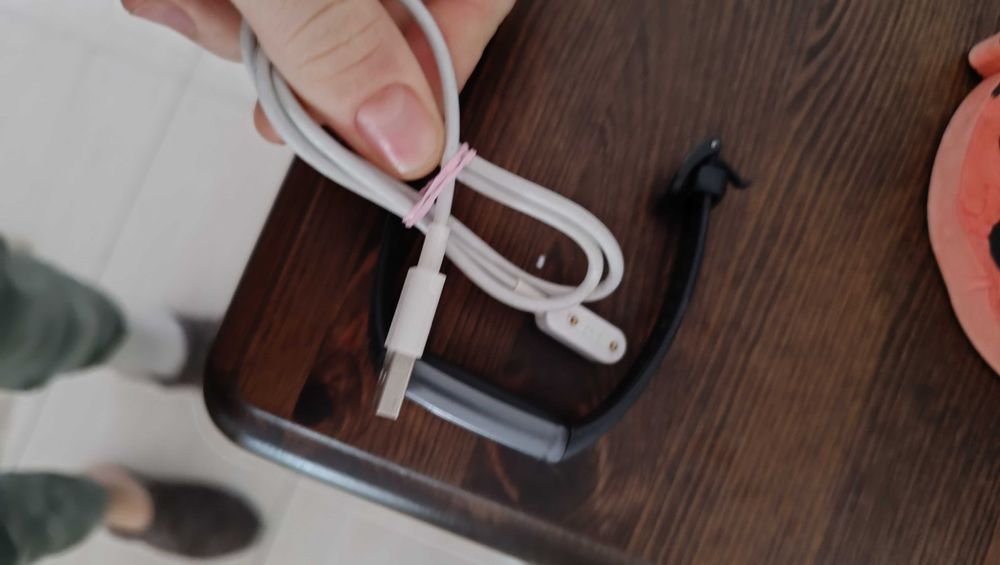 Смарт годинник, Huawei band 6, зарядне в комплекті