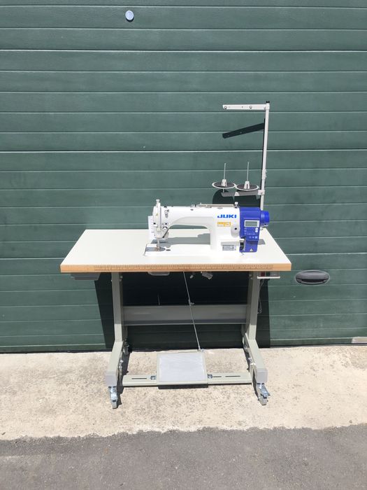 Máquina de costura industrial JUKI DDL-7000
