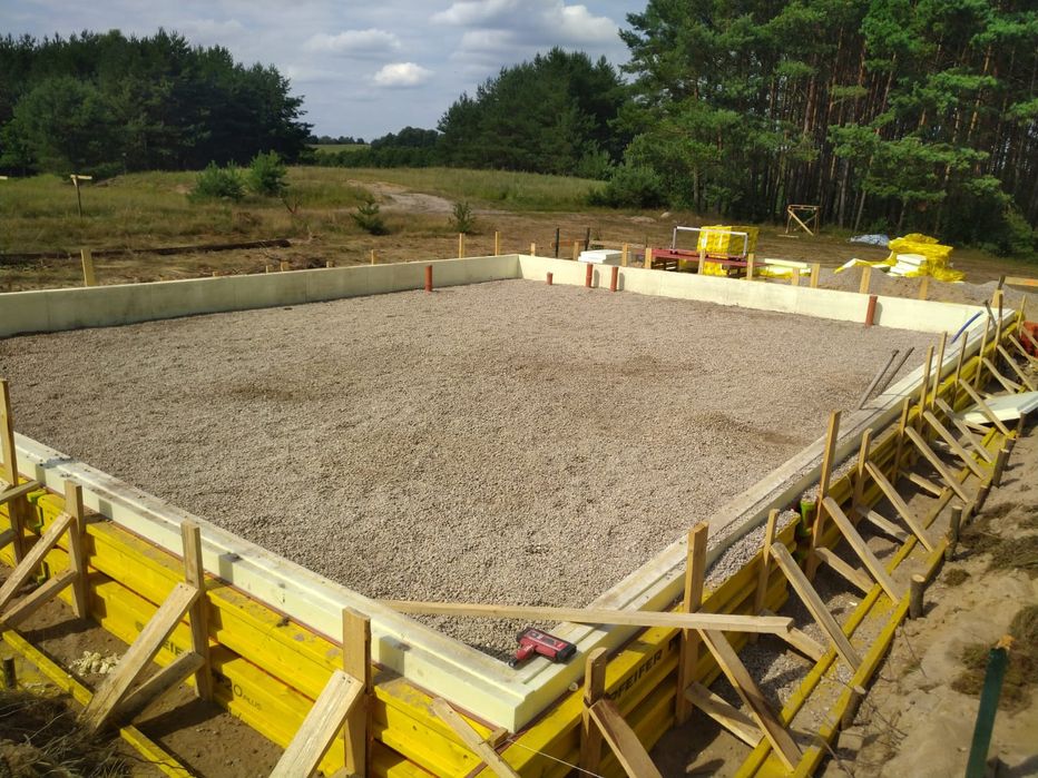 Budowa domu stan surowy otwarty