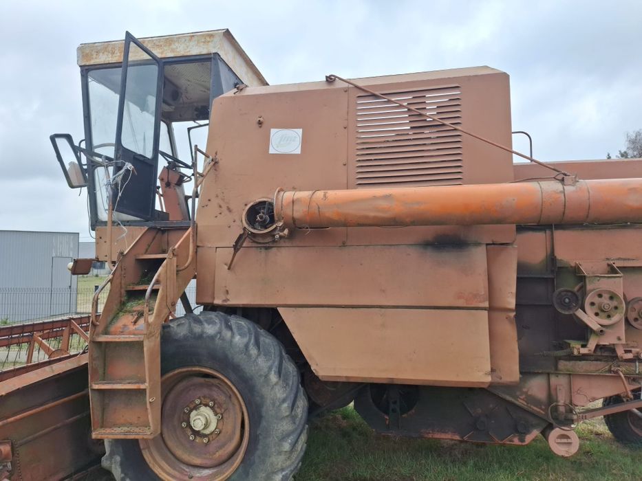 Kombajn zbożowy bizon zo56. Sprzedam  Części