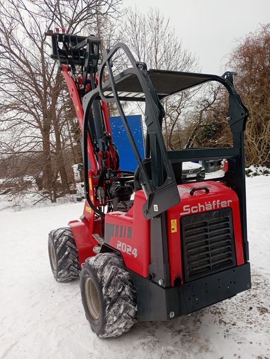 Wygrodzenia dla bydła cieląt budki drabiny poidła kojce spinder