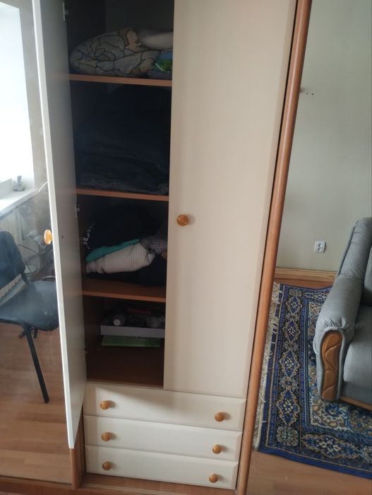 Продам шафу. В гарному стані.