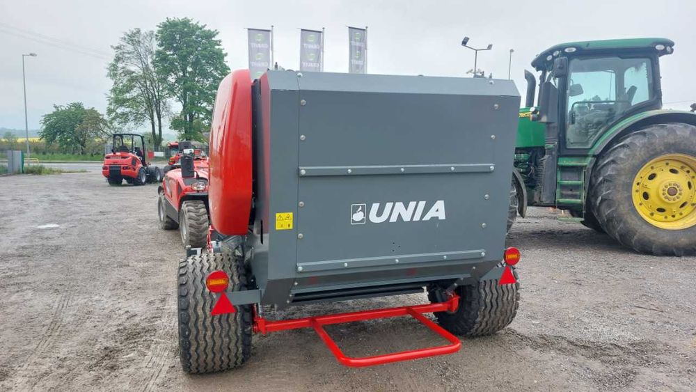 Prasa rolująca zmiennokomorowa Unia DF 1,8VD DEMO