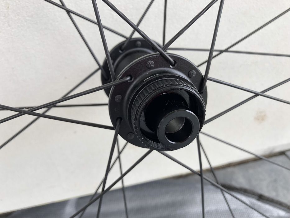 Nowe koła Alexrims 622x21 sztywna oś 12x100 12x142