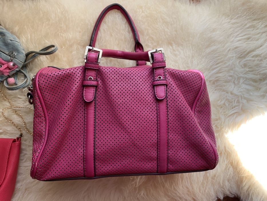 Malas cor de rosa Bershka e Parfois