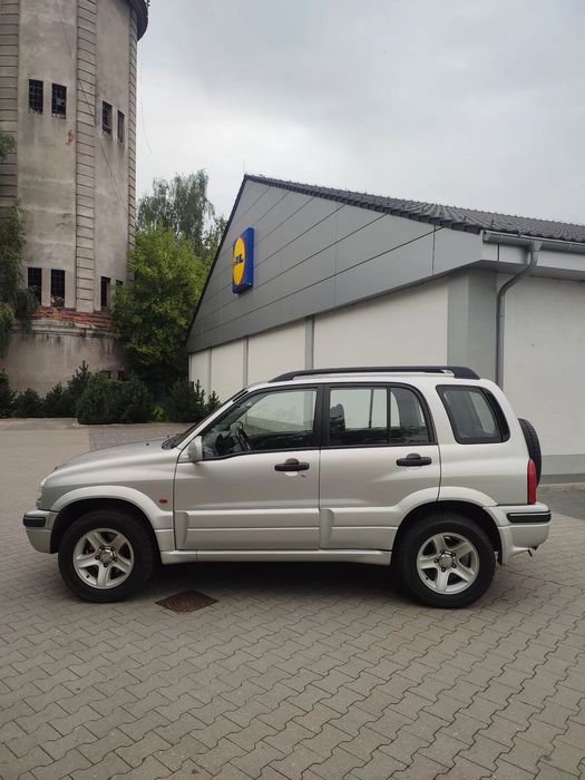 Suzuki Grand Vitara Suzuki Grand Vitara