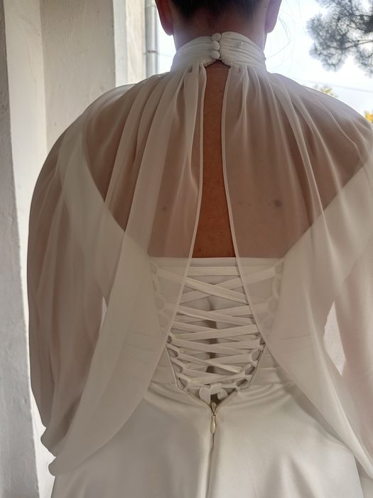 Suknia ślubna satynowa 40/46