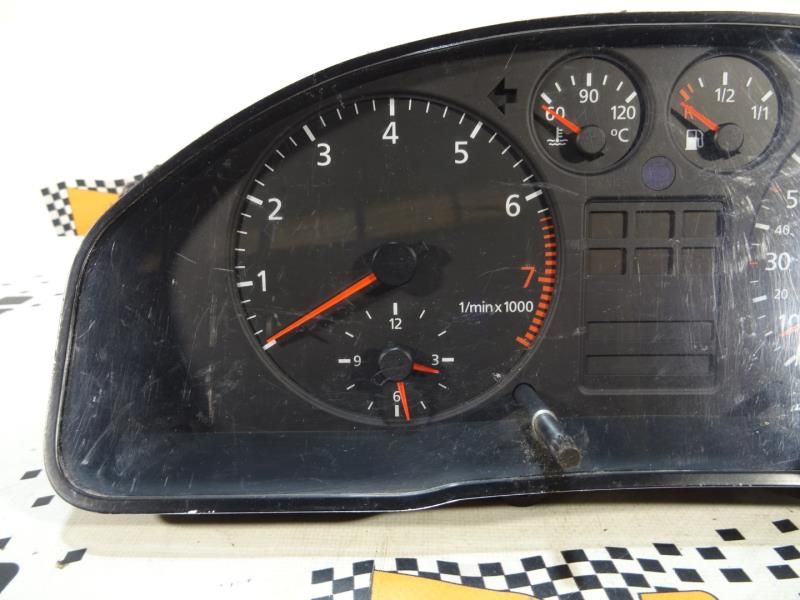 Quadrante / painel de instrumentos AUDI A4 (8D2, B5)